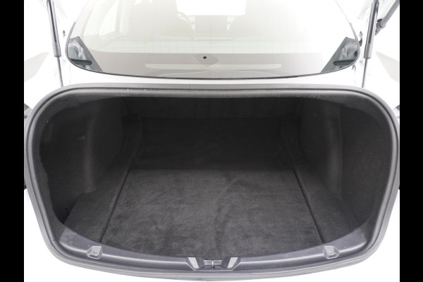 Tesla Model 3 Long Range 75 kWh 463PK FSD -vb 18" Premium-Audio 4wd AutoPilot Pano.dak Camera Leer Adaptive-Cruise+Stop&Go  PDC-A+Voor Wifi Ec Veel grip door AWD vierwielaandrijving. Origineel Nederlandse auto ! grootste accu ! tot 16,5 kwh thuis laden, 120kw/h snelladen per uur !