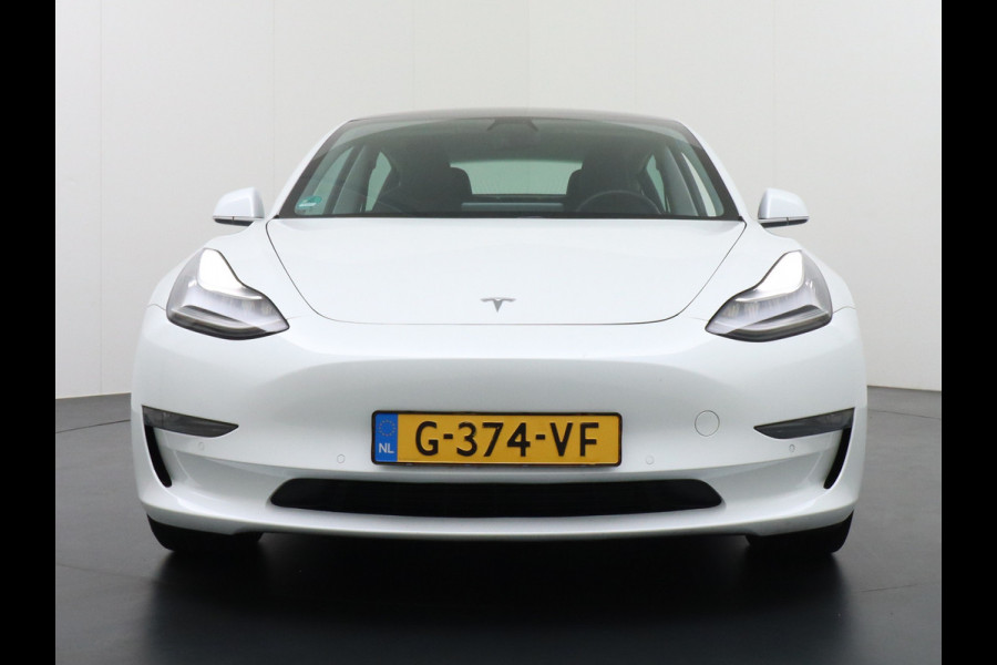 Tesla Model 3 Long Range 75 kWh 463PK FSD -vb 18" Premium-Audio 4wd AutoPilot Pano.dak Camera Leer Adaptive-Cruise+Stop&Go  PDC-A+Voor Wifi Ec Veel grip door AWD vierwielaandrijving. Origineel Nederlandse auto ! grootste accu ! tot 16,5 kwh thuis laden, 120kw/h snelladen per uur !