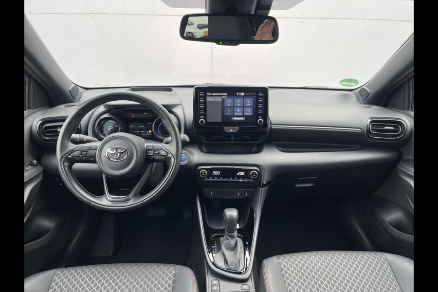 Toyota Yaris 1.5 Hybrid Executive | CarPlay | Camera | HUD | ACC | LED | DAB+ | 17 inch