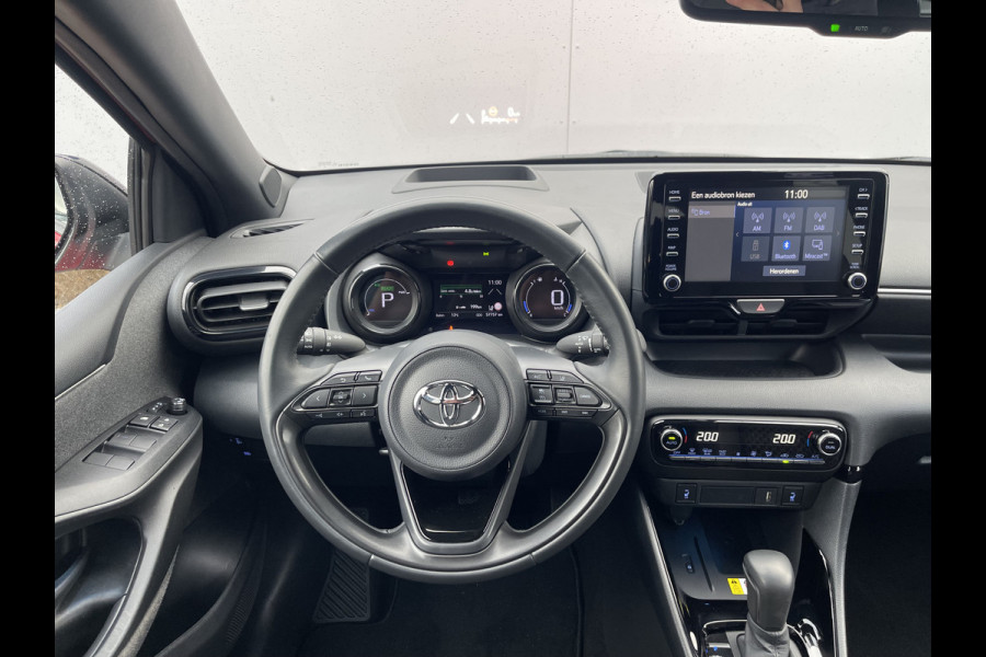 Toyota Yaris 1.5 Hybrid Executive | CarPlay | Camera | HUD | ACC | LED | DAB+ | 17 inch