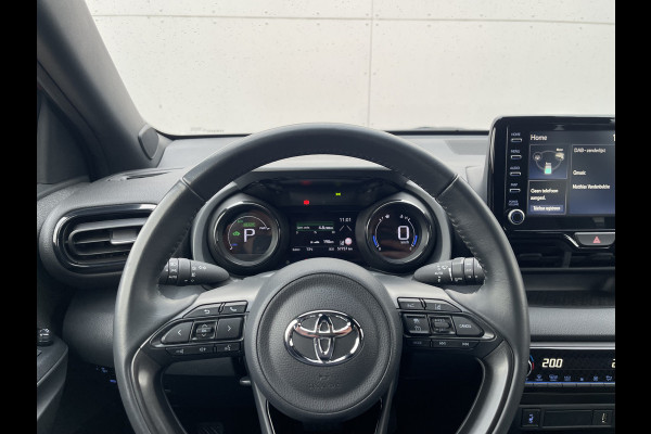 Toyota Yaris 1.5 Hybrid Executive | CarPlay | Camera | HUD | ACC | LED | DAB+ | 17 inch