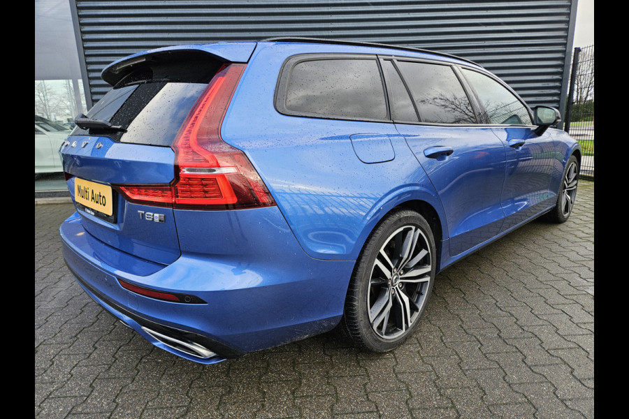 Volvo V60 T8 Recharge AWD R-Design Plug In Hybrid PHEV | Panodak | Trekhaak af Fabriek | Adaptive Cruise | Lederen Sportstoelen Memory | Harman Kardon | 360 Camera | BLIS |