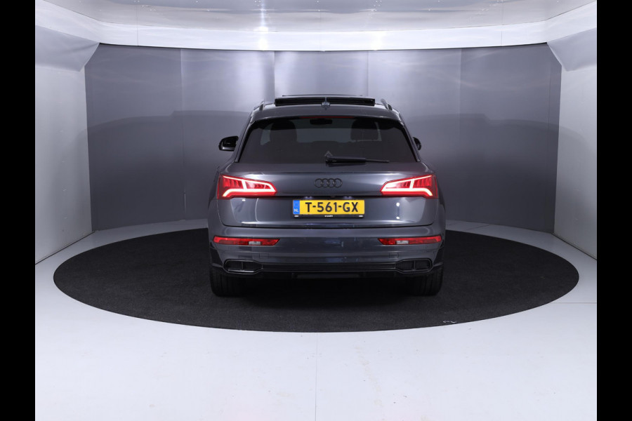 Audi Q5 55 TFSI e quattro Competition 367PK HYBRID| PANO-dak| trekhaak| 21'LM-velgen|