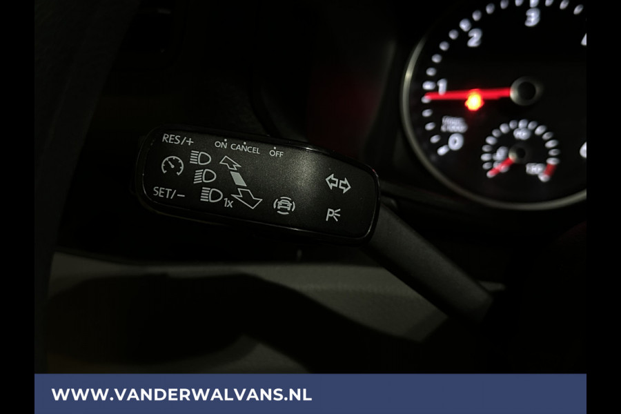 Volkswagen Crafter 2.0 TDI 141pk L3H3 L2H2 Euro6 Airco | Navigatie | Apple Carplay | Android Auto | Cruisecontrol Bijrijdersbank, 3000kg trekvermogen