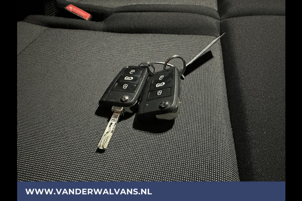 Volkswagen Crafter 2.0 TDI 141pk L3H3 L2H2 Euro6 Airco | Navigatie | Apple Carplay | Android Auto | Cruisecontrol Bijrijdersbank, 3000kg trekvermogen