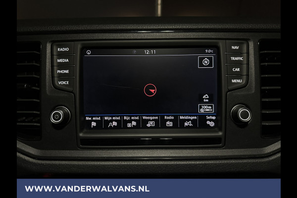 Volkswagen Crafter 2.0 TDI 141pk L3H3 L2H2 Euro6 Airco | Navigatie | Apple Carplay | Cruisecontrol Android Auto, Bijrijdersbank, 3000kg trekvermogen