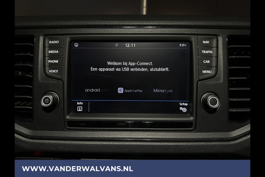 Volkswagen Crafter 2.0 TDI 141pk L3H3 L2H2 Euro6 Airco | Navigatie | Apple Carplay | Cruisecontrol Android Auto, Bijrijdersbank, 3000kg trekvermogen