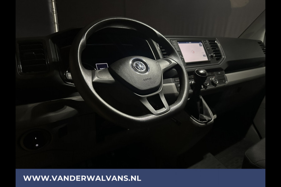 Volkswagen Crafter 2.0 TDI 141pk L3H3 L2H2 Euro6 Airco | Navigatie | Apple Carplay | Cruisecontrol Android Auto, Bijrijdersbank, 3000kg trekvermogen