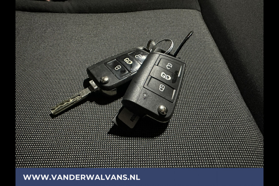 Volkswagen Crafter 2.0 TDI 141pk L3H3 L2H2 Euro6 Airco | Navigatie | Apple Carplay | Cruisecontrol Android Auto, Bijrijdersbank, 3000kg trekvermogen