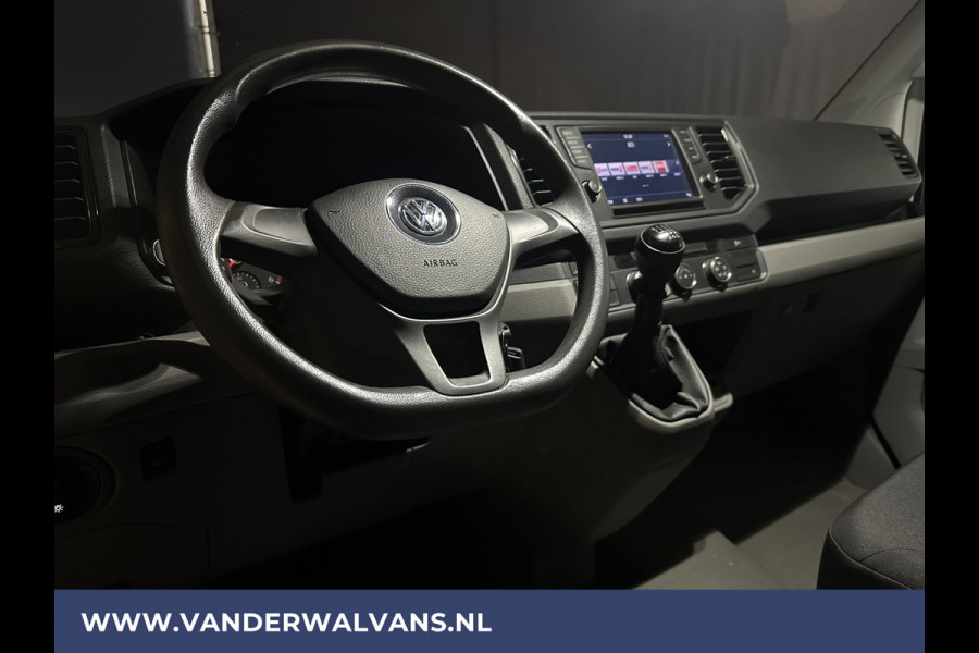 Volkswagen Crafter 2.0 TDI L3H2 L2H1 Euro6 Airco | Camera | Apple Carplay | Android Auto | Trekhaak Bijrijdersbank