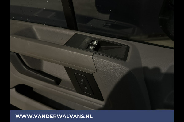 Volkswagen Crafter 2.0 TDI L3H2 L2H1 Euro6 Airco | Camera | Apple Carplay | Android Auto | Trekhaak Bijrijdersbank