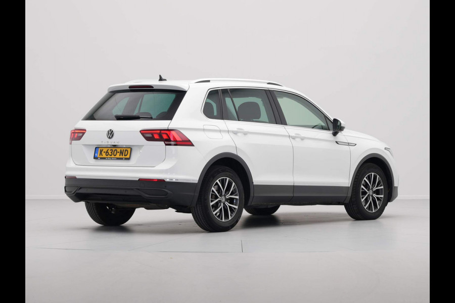 Volkswagen Tiguan 1.5 TSI 150pk DSG Life Navigatie Camera Acc Clima 204