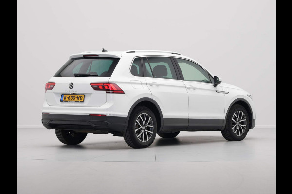 Volkswagen Tiguan 1.5 TSI 150pk DSG Life Navigatie Camera Acc Clima 204