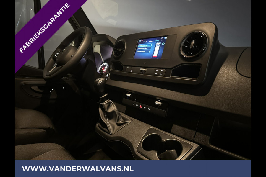 Mercedes-Benz Sprinter 317 CDI 170pk **BPM VRIJ voor de Ondernemer** L3H2 Fabrieksgarantie Euro6 Airco | Camera | Apple Carplay | Android Auto | Cruise Parkeersensoren, Stoelverwarming, Bijrijdersbank, MBUX