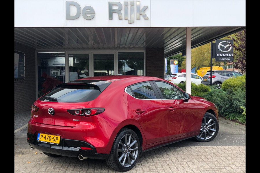 Mazda 3 2.0 SkyActiv-G 122 Comfort | ACC, 18'' LMV, Navi, Camera, Stoel+Stuurverw., Climate | Dealeroh. | 'Soul Crystal Red'