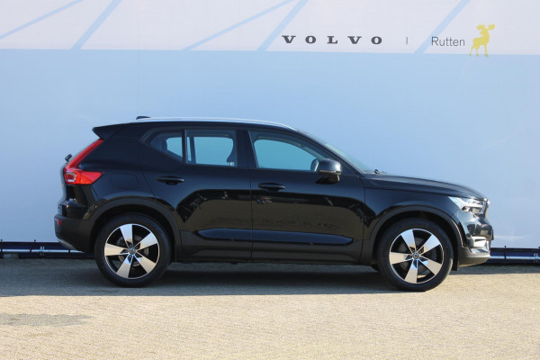 Volvo XC40 T5 262PK Automaat Recharge Momentum Pro / Navigatie / Zittingverlengers voor / Cross Traffic Alert / ECC / Cruise Control / 19" lichtmetalen velgen