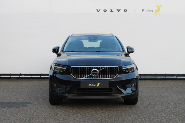 Volvo XC40 B3 Plus Bright Harman kardon Audio installatie / Google infotainment / Panoramisch schuif-kanteldak / Apple carplay / Achteruitrij camera + 360 graden parkeercamera /