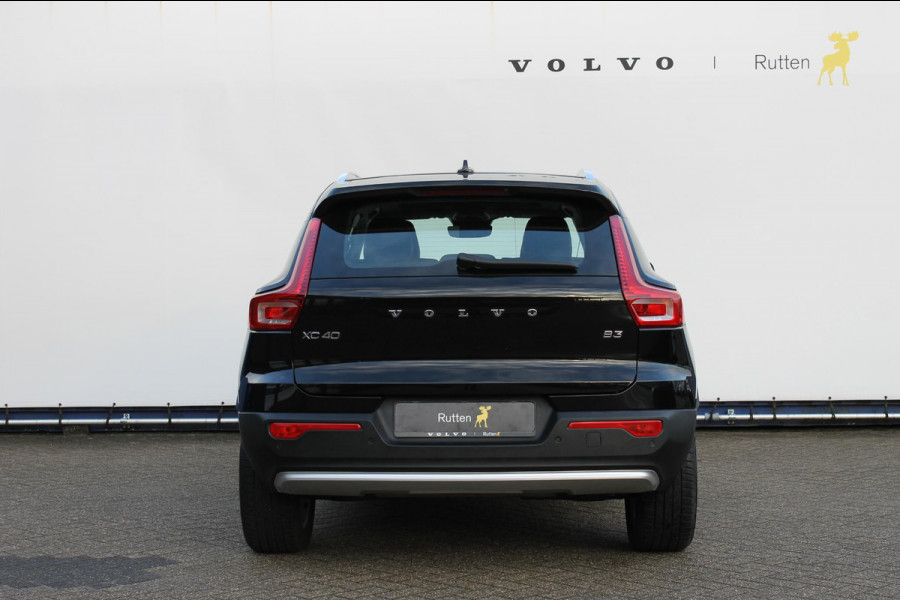 Volvo XC40 B3 Plus Bright Harman kardon Audio installatie / Google infotainment / Panoramisch schuif-kanteldak / Apple carplay / Achteruitrij camera + 360 graden parkeercamera /