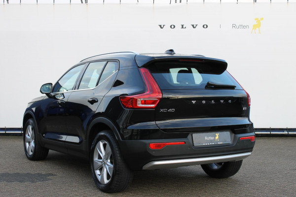 Volvo XC40 B3 Plus Bright Harman kardon Audio installatie / Google infotainment / Panoramisch schuif-kanteldak / Apple carplay / Achteruitrij camera + 360 graden parkeercamera /