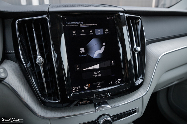 Volvo XC60 2.0 B5 AWD Inscription | Premium Audio | Apple Carplay | Adaptieve Cruise |