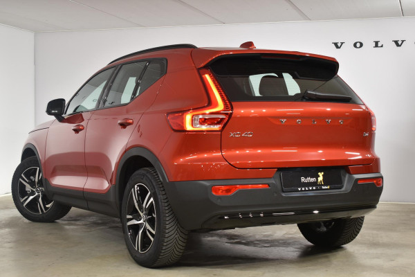 Volvo XC40 B4 211PK Automaat Plus Dark /Adaptieve cruis control / Harman kardon / Elektrische stoelen / DAB+ / Volvo On-Call / Trekhaak /