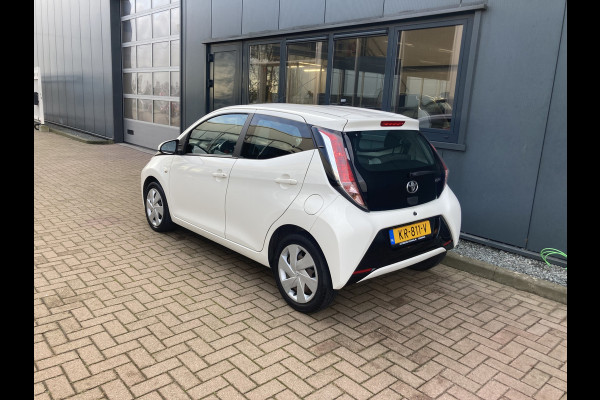 Toyota Aygo 1.0 VVT-i X-Play 5-drs. CAMERA/AIRCO/LIMITER/1E EIGENAAR!!