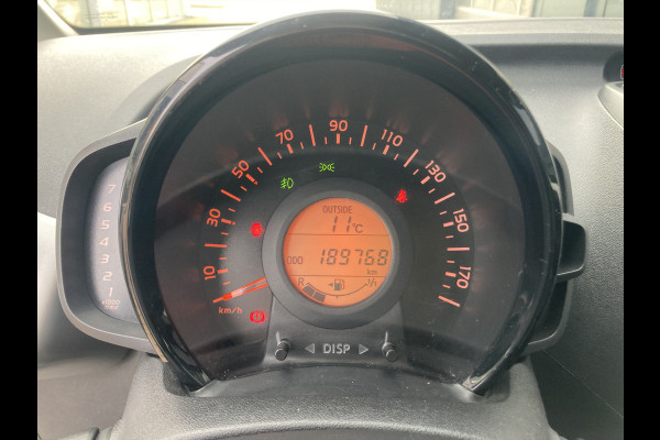 Toyota Aygo 1.0 VVT-i X-Play 5-drs. CAMERA/AIRCO/LIMITER/1E EIGENAAR!!