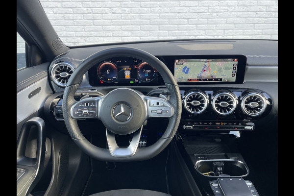 Mercedes-Benz A-Klasse 250 e Business Solution AMG Limited | Pano | Ambient Light | 360* Camera | CarPlay | LED | 18 inch