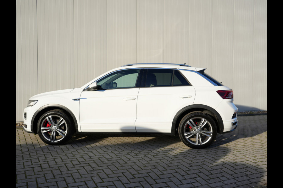 Volkswagen T-Roc 1.5 TSI Sport Business R | Navigatie | Climate Control | Keyless Go | Camera