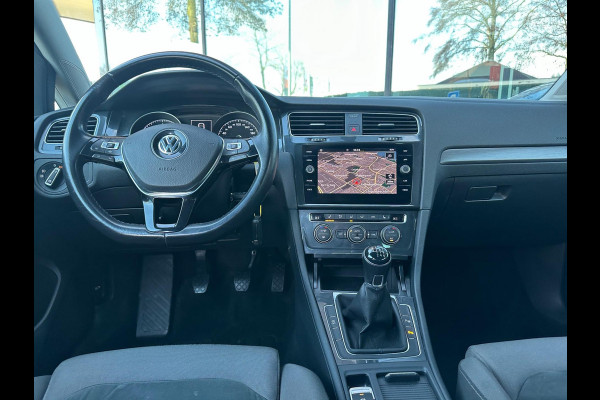 Volkswagen GOLF Variant 1.5 TSI Comfortline Business - Navi - Climate - Parkeerhulp - Trekhaak - Org.NL