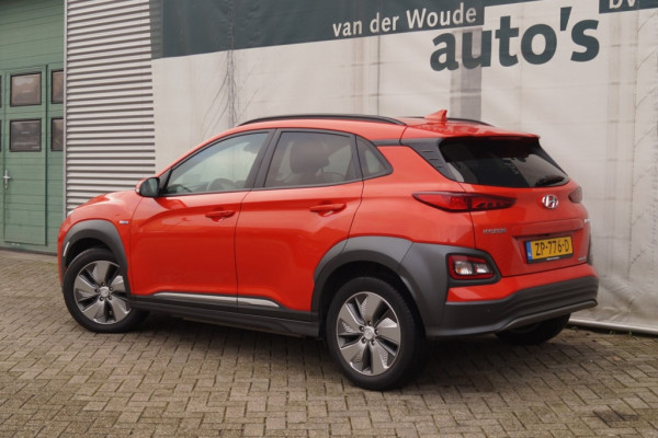 Hyundai Kona EV Premium 64kWh -LEER-ECC-NAVI-CAM-PDC-