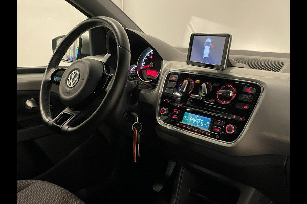 Volkswagen up! 1.0 High Up! / Fender / Navi / Bluetooth / Airco