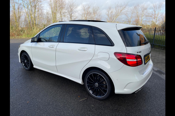 Mercedes-Benz B-Klasse 180 AMG Styling/Night Pakket Panoramadak Alcantara, 18'' LMV, Navi, , Cruise, Sfeerverlichting | NAP