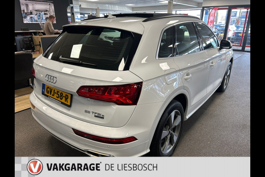 Audi Q5 55 TFSI e quattro Competition / S-line / Panorama-dak / head-up display /