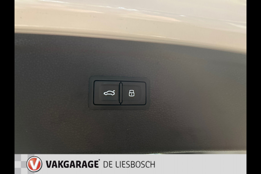 Audi Q5 55 TFSI e quattro Competition / S-line / Panorama-dak / head-up display /