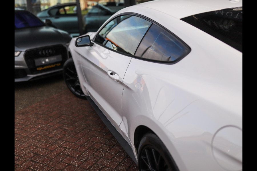 Ford Mustang Fastback 2.3 EcoBoost | Camera | Leder | Keyless | Stoelverw/ventilatie | Carplay