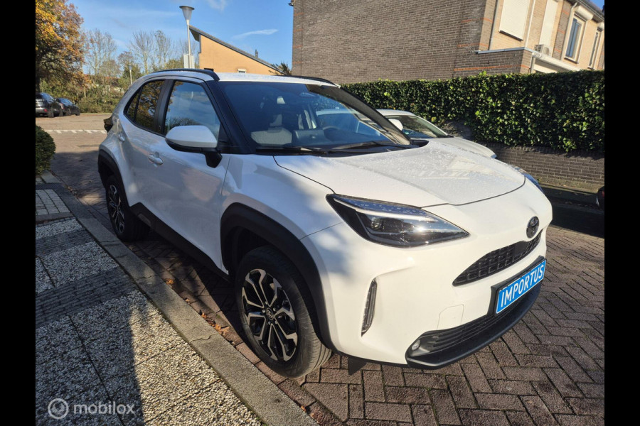 Toyota Yaris Cross 1.5 Hybrid 130 Team D Winter+ Safetypack