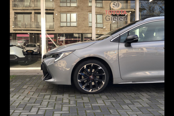 Toyota Corolla Touring Sports 2.0 Hybrid GR Sport Plus | Panoramadak, JBL, Stoel + Stuurverwarming, Elektrische achterklep, Blind Spot, Parkeersensoren