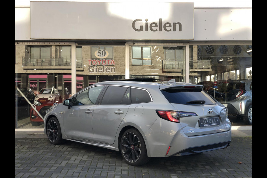 Toyota Corolla Touring Sports 2.0 Hybrid GR Sport Plus | Panoramadak, JBL, Stoel + Stuurverwarming, Elektrische achterklep, Blind Spot, Parkeersensoren