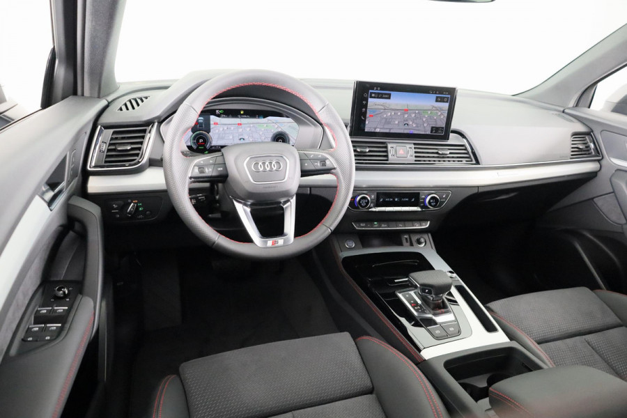 Audi Q5 50 TFSI e S edition Competition Panormadak, luchtvering, adaptive cruise control, comfortsleutel