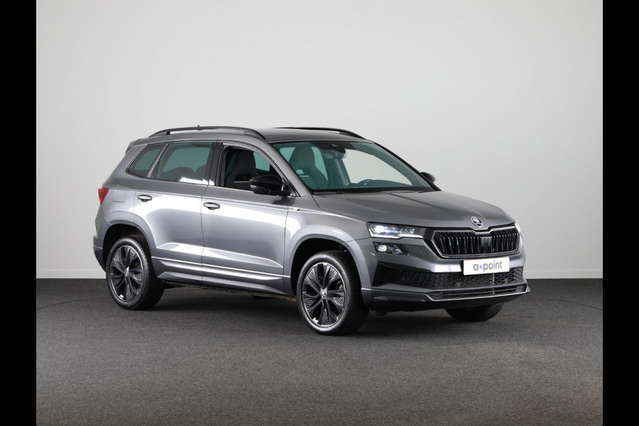 Škoda Karoq 1.5 TSI ACT Sportline Business 150 pk Automaat (DSG) | Verlengde garantie | Navigatie | Parkeersensoren | Achteruitrijcamera | Cruise control | Stoelverwarming v/a |