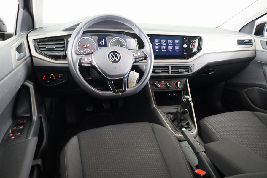 Volkswagen Polo 1.0 TSI R-Line Edition 95 pk | Navigatie via App | Achteruitrijcamera | Adaptieve cruise control | Airco | Apple Carplay/Android Auto |