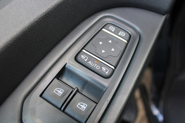 Renault Trafic 2.0 Blue dCi 130pk T29 L2H1 Advance Dubbele Cabine - Carplay - Android - 2x Schuifdeur - Passagiersstoel - Camera - LED - Rijkla