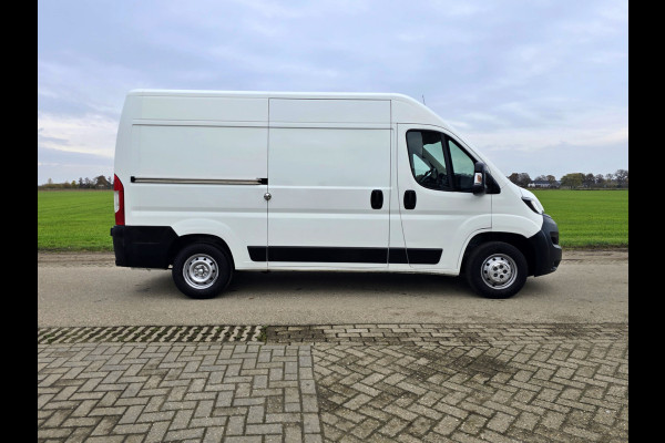 Peugeot Boxer 333 2.0 BlueHDI L2 H2 - 130 Pk - Euro 6 - ParkeerCamera - Airco - Cruise Control