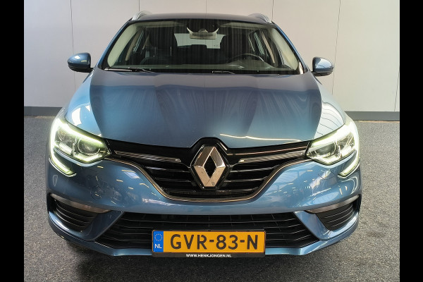 Renault MEGANE Estate 1.3 TCe Limited 140 PK uit 2019 Rijklaar + 12 maanden Bovag-garantie Henk Jongen Auto's in Helmond,  al 50 jaar service zoals 't hoort!