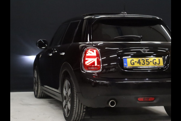 MINI Mini 1.5 Cooper 60 Years Edition *EINDEJAARSAANBIEDING* [SCHUIFKANTELDAK, CRUISE CONTROL, SENSOREN V+A, APPLE CARPLAY, KEYLESS, HARMAN KARDON AUDIO, STOELVERWARMING, VOL LEDER, CLIMATE, UNION JACK, CARPLAY NIEUWSTAAT]