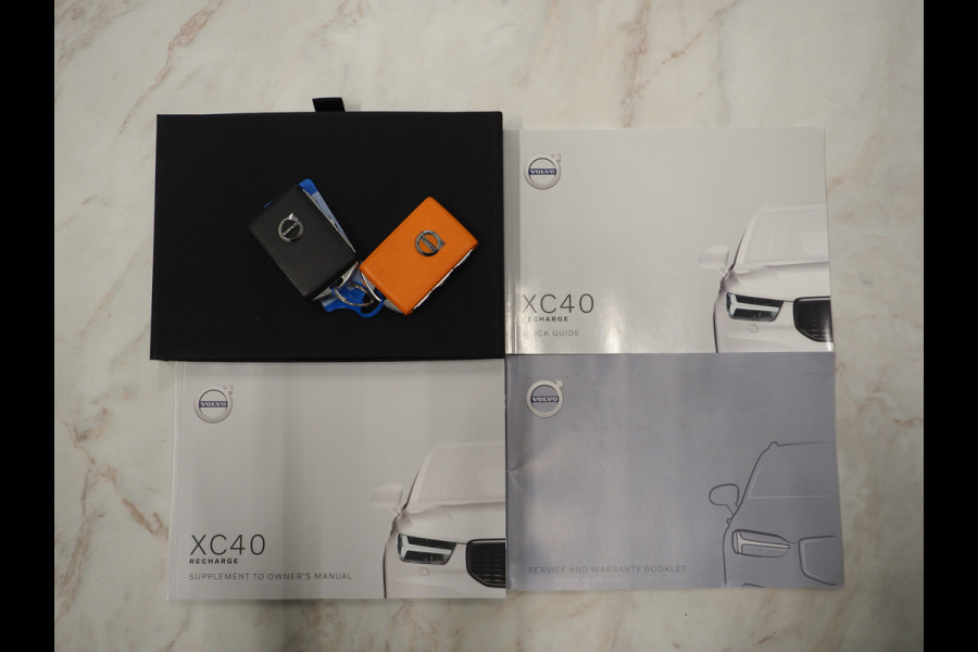 Volvo XC40 1.5 T5 Recharge | Panoramadak | Leder | Keyless | Camera | Stuur/stoelverwarming