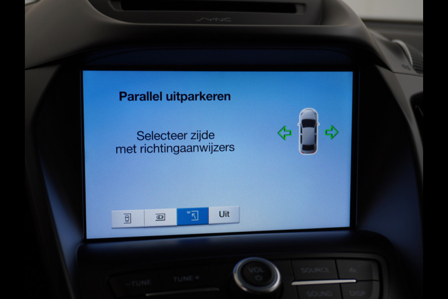 Ford Kuga ST-Line 2.0D 150PK Aut. 4x4 Apple Carplay Android Auto Ecc Navi Bluetooth Stuur-Stoel-Raam Verwarming Pdc Camera Adaptieve-Cruis Gelaagd Glas Active City Stop Ford Sync 3 Autom.-Inparkeren Lmv Dimmende Spiegel Elec.Ramen en Spiegels+Inklpb. Isofix Euro 6