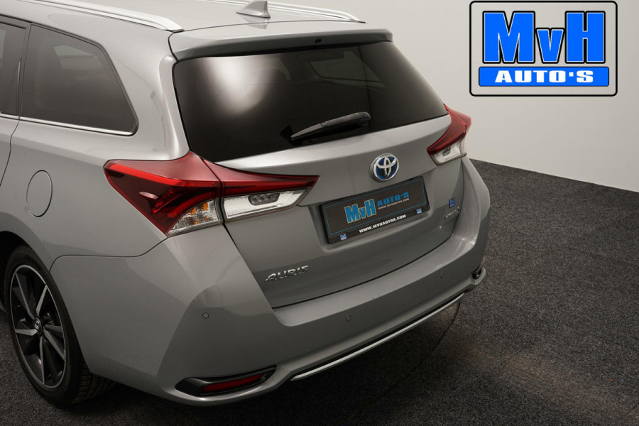 Toyota Auris Touring Sports 1.8 Hybrid Dynamic Ultimate|LUXE!