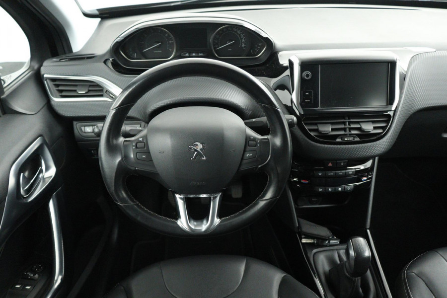 Peugeot 2008 1.2 PureTech Allure (Zeer Goed OnderH, Navi, Trekhaak, Parkeerhulp, Clima, Cruise Con, Etc)